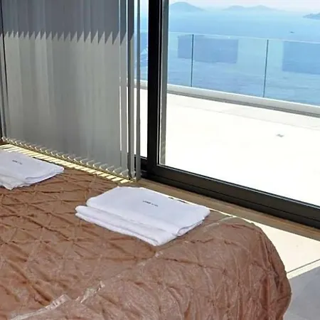 Sleeps 10 With Pool Air Con And Wifi Villa *