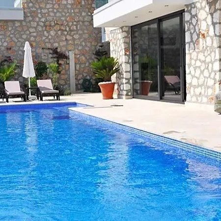 Sleeps 10 With Pool Air Con And Wifi Villa *