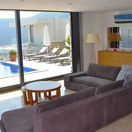 Sleeps 10 With Pool Air Con And Wifi Villa