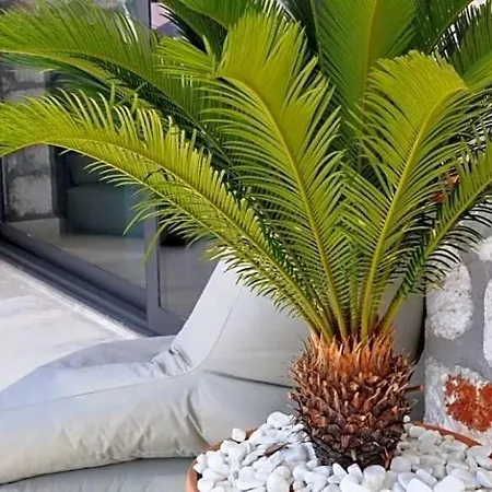 فيلة Sleeps 10 With Pool Air Con And Wifi *